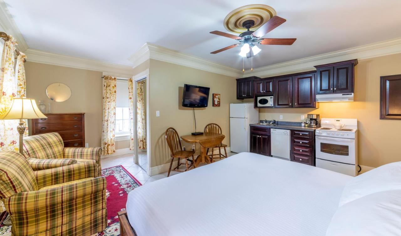 Chipman Hill Suites - Union Street Сент-Джон Экстерьер фото